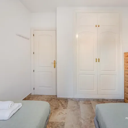Cozy 2br With Sea View, Pools, Parking By Castillo Apartment Fuengirola